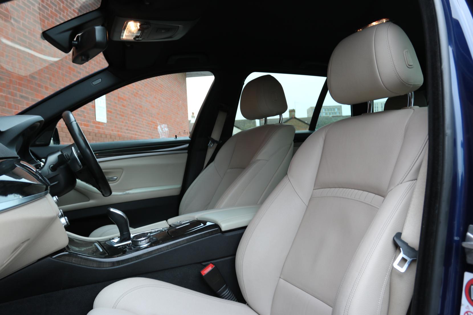 BMW 5 Series 3.0 530d M Sport Touring 5dr Diesel Auto Euro 6 (s/s) (258 ps)