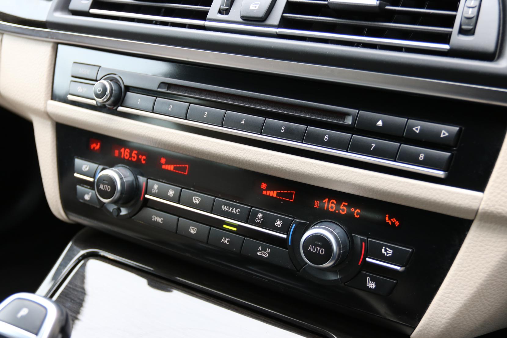 BMW 5 Series 3.0 530d M Sport Touring 5dr Diesel Auto Euro 6 (s/s) (258 ps)