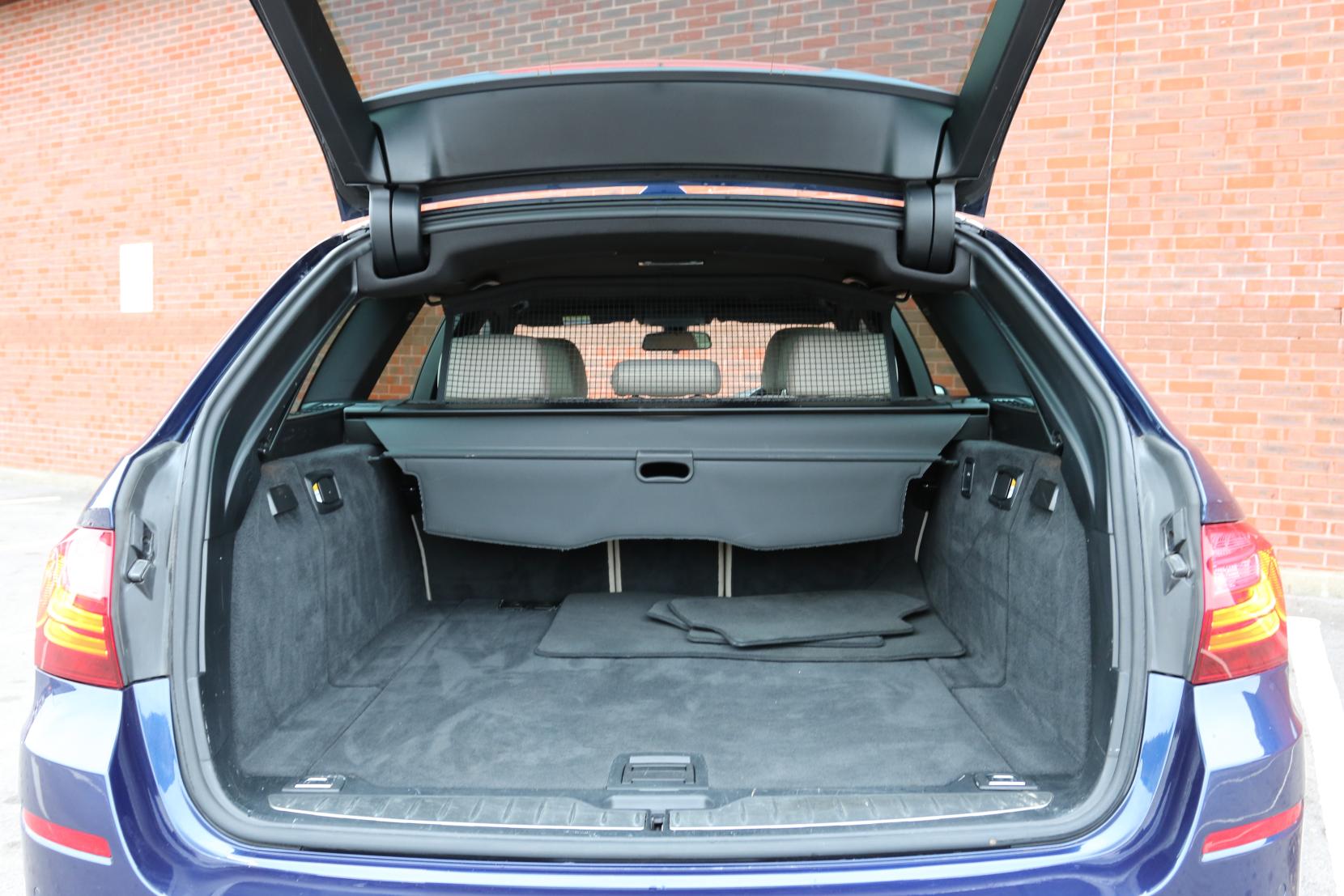 BMW 5 Series 3.0 530d M Sport Touring 5dr Diesel Auto Euro 6 (s/s) (258 ps)