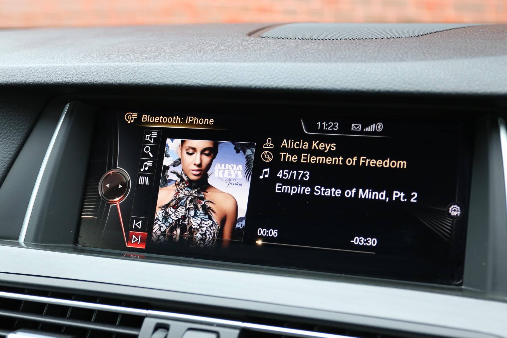 BMW 5 Series 3.0 530d M Sport Touring 5dr Diesel Auto Euro 6 (s/s) (258 ps)