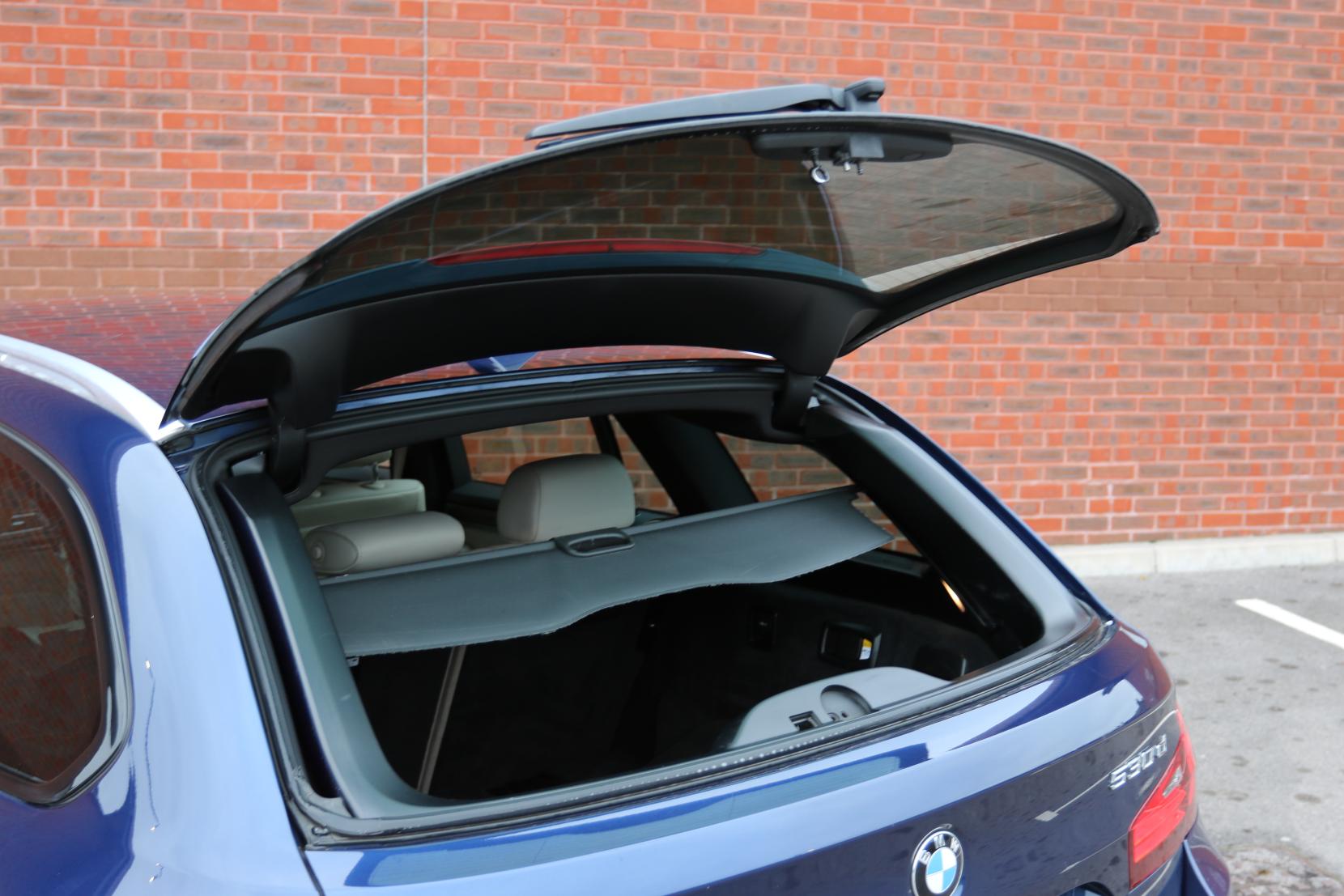 BMW 5 Series 3.0 530d M Sport Touring 5dr Diesel Auto Euro 6 (s/s) (258 ps)