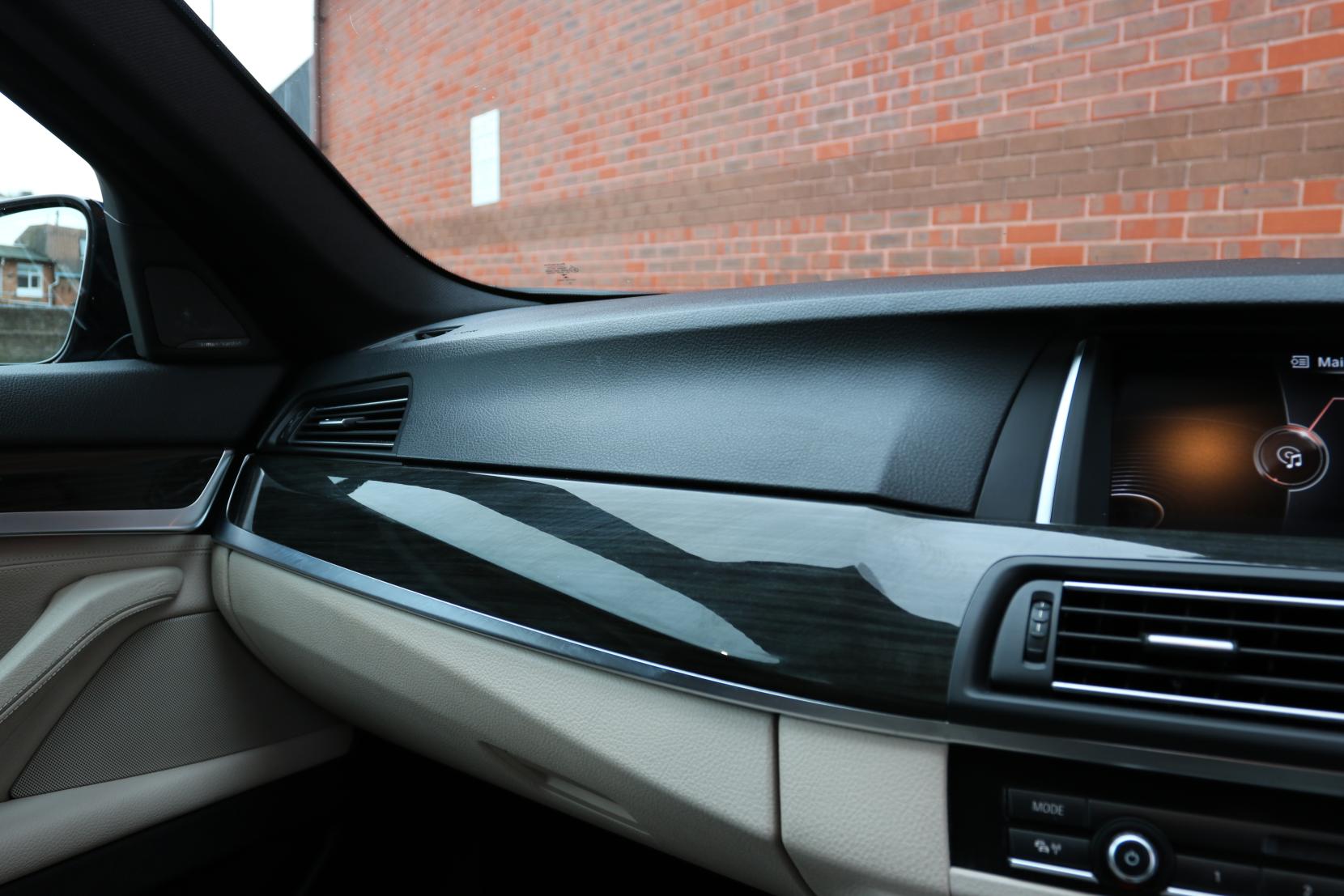 BMW 5 Series 3.0 530d M Sport Touring 5dr Diesel Auto Euro 6 (s/s) (258 ps)