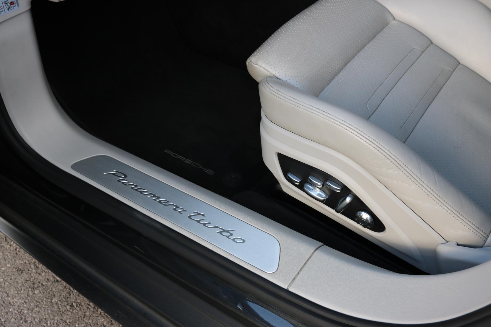 Porsche Panamera 4.0T V8 Turbo Saloon 5dr Petrol PDK 4WD Euro 6 (s/s) (550 ps)