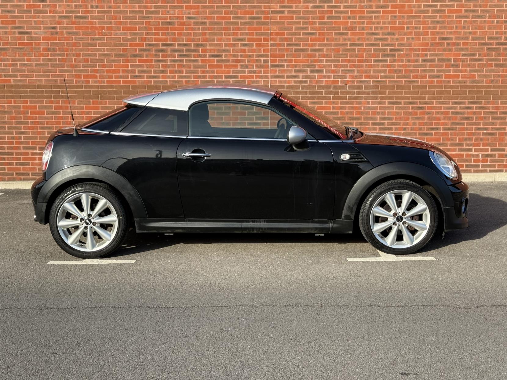 MINI Coupe 1.6 Cooper Coupe 2dr Petrol Manual Euro 5 (s/s) (122 ps)