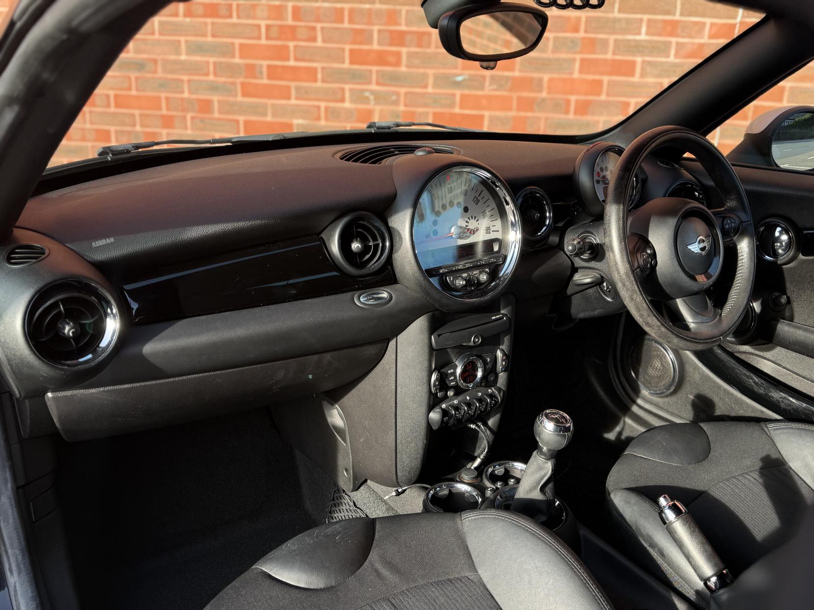 MINI Coupe 1.6 Cooper Coupe 2dr Petrol Manual Euro 5 (s/s) (122 ps)