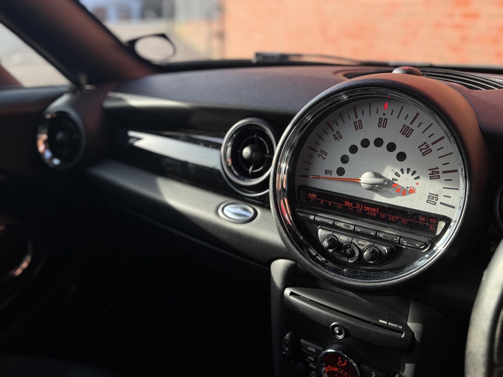 MINI Coupe 1.6 Cooper Coupe 2dr Petrol Manual Euro 5 (s/s) (122 ps)