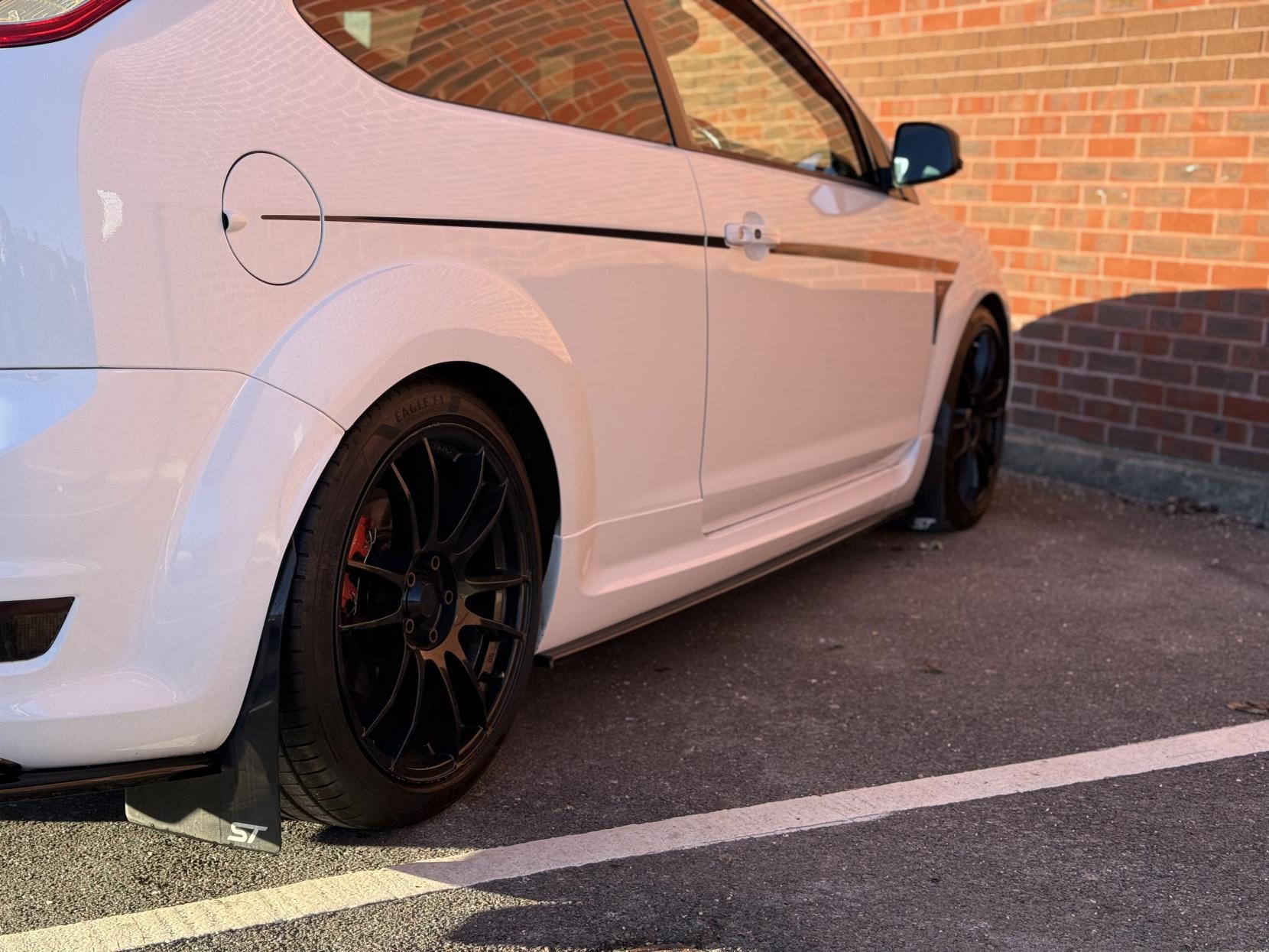 Ford Focus 2.5 SIV ST-3 Hatchback 3dr Petrol Manual (224 g/km, 221 bhp)