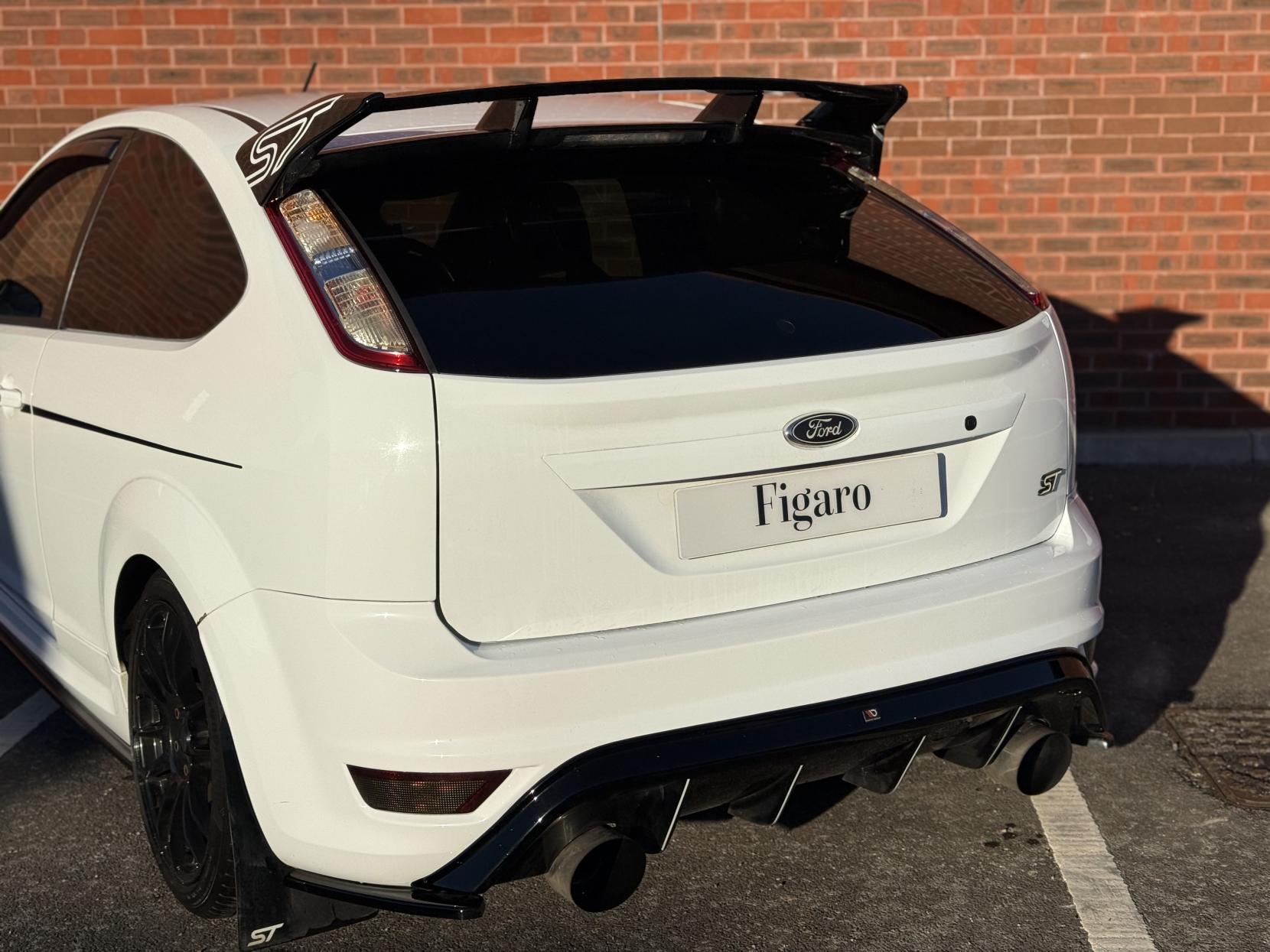 Ford Focus 2.5 SIV ST-3 Hatchback 3dr Petrol Manual (224 g/km, 221 bhp)