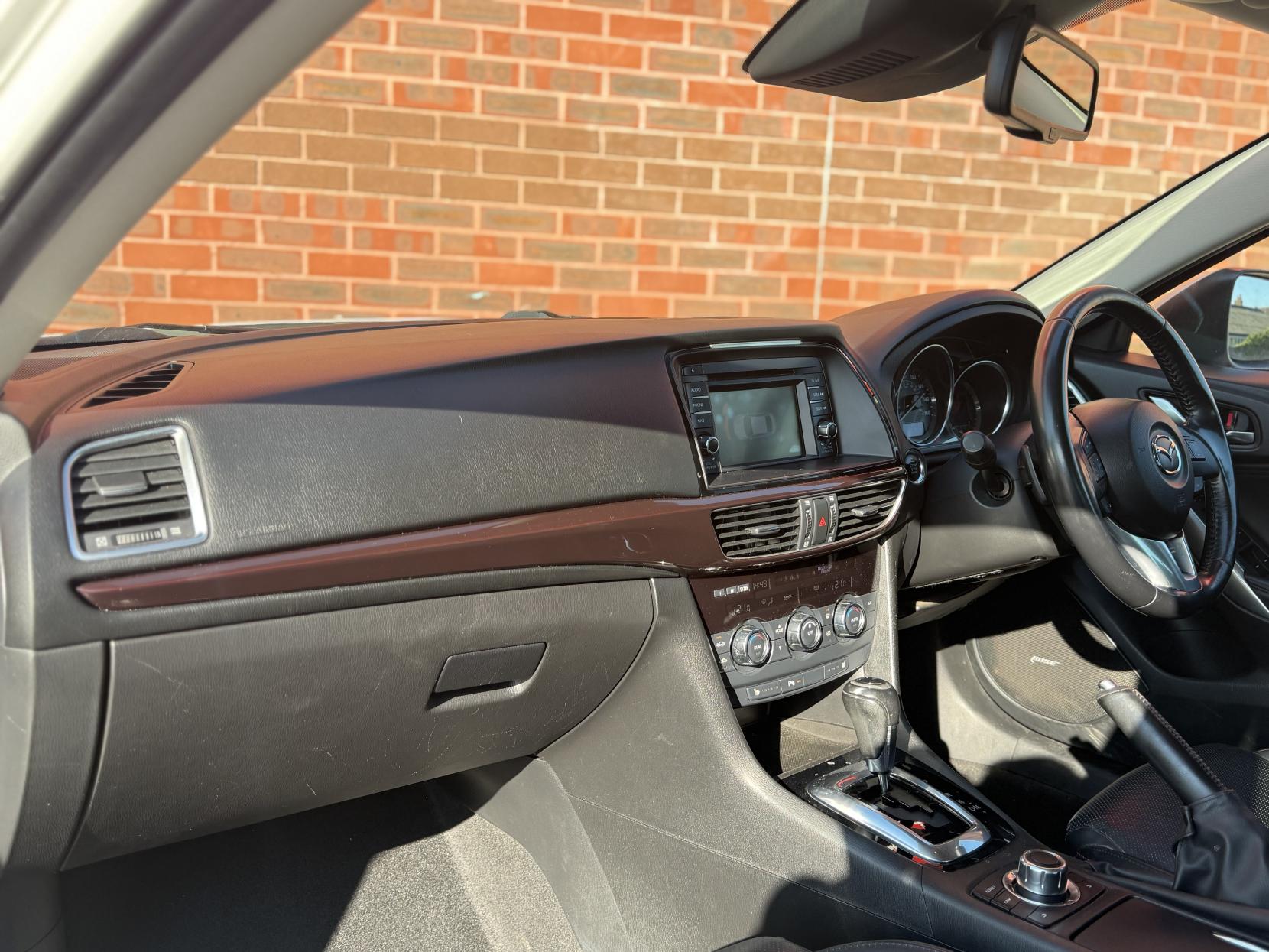 Mazda Mazda6 2.2 SKYACTIV-D Sport Nav Saloon 4dr Diesel Auto Euro 6 (s/s) (175 ps)