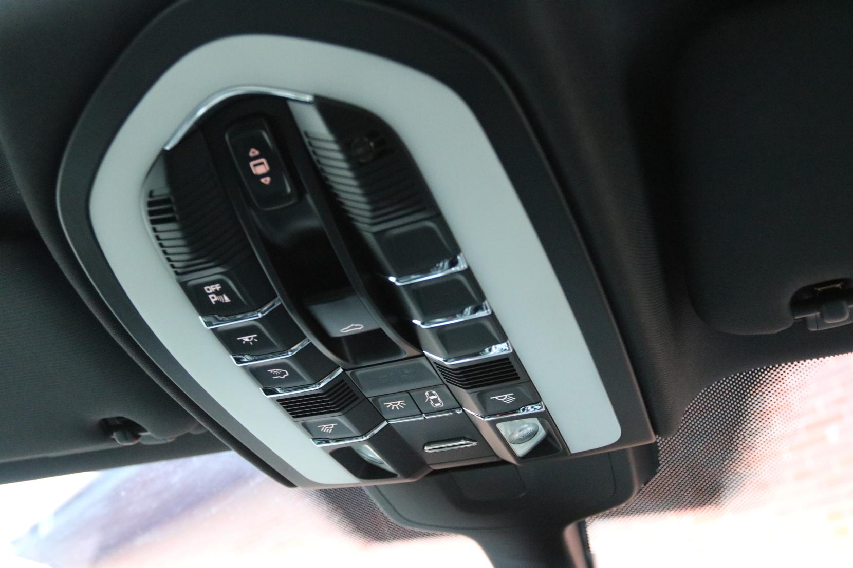 Porsche Cayenne 3.0 TD V6 SUV 5dr Diesel TiptronicS 4WD Euro 6 (s/s) (262 ps)