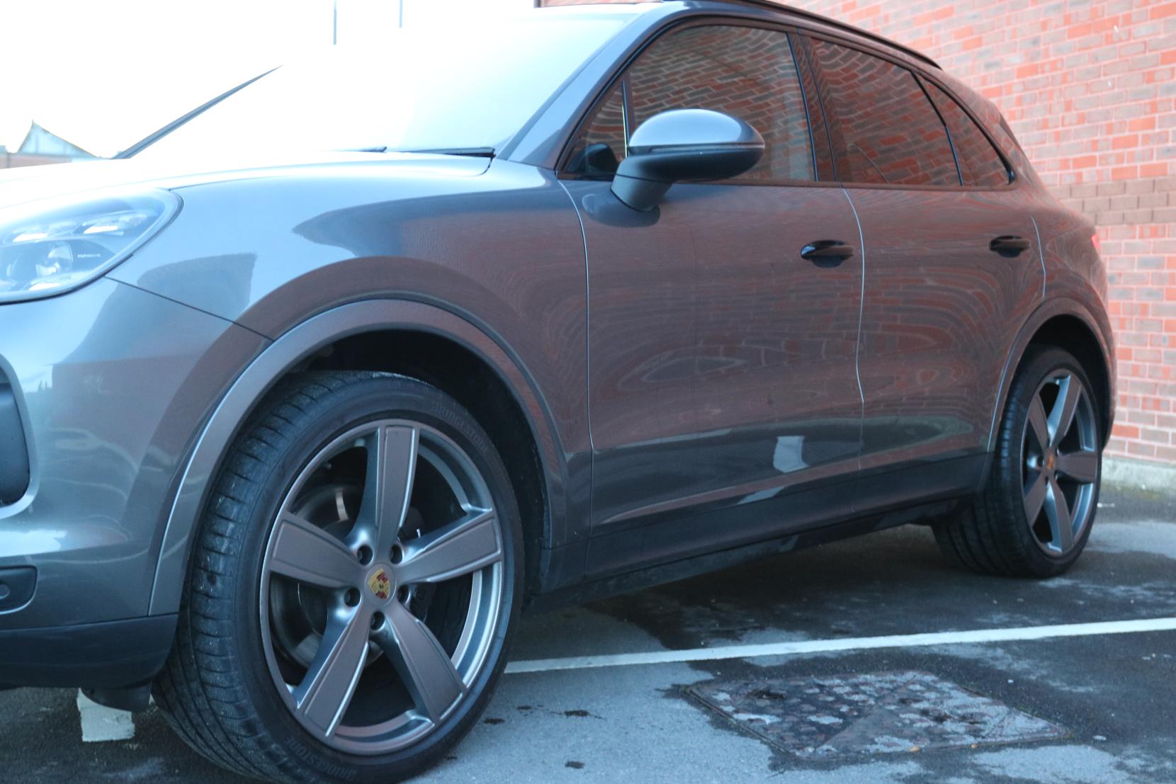 Porsche Cayenne 3.0T V6 SUV 5dr Petrol TiptronicS 4WD Euro 6 (s/s) (340 ps)