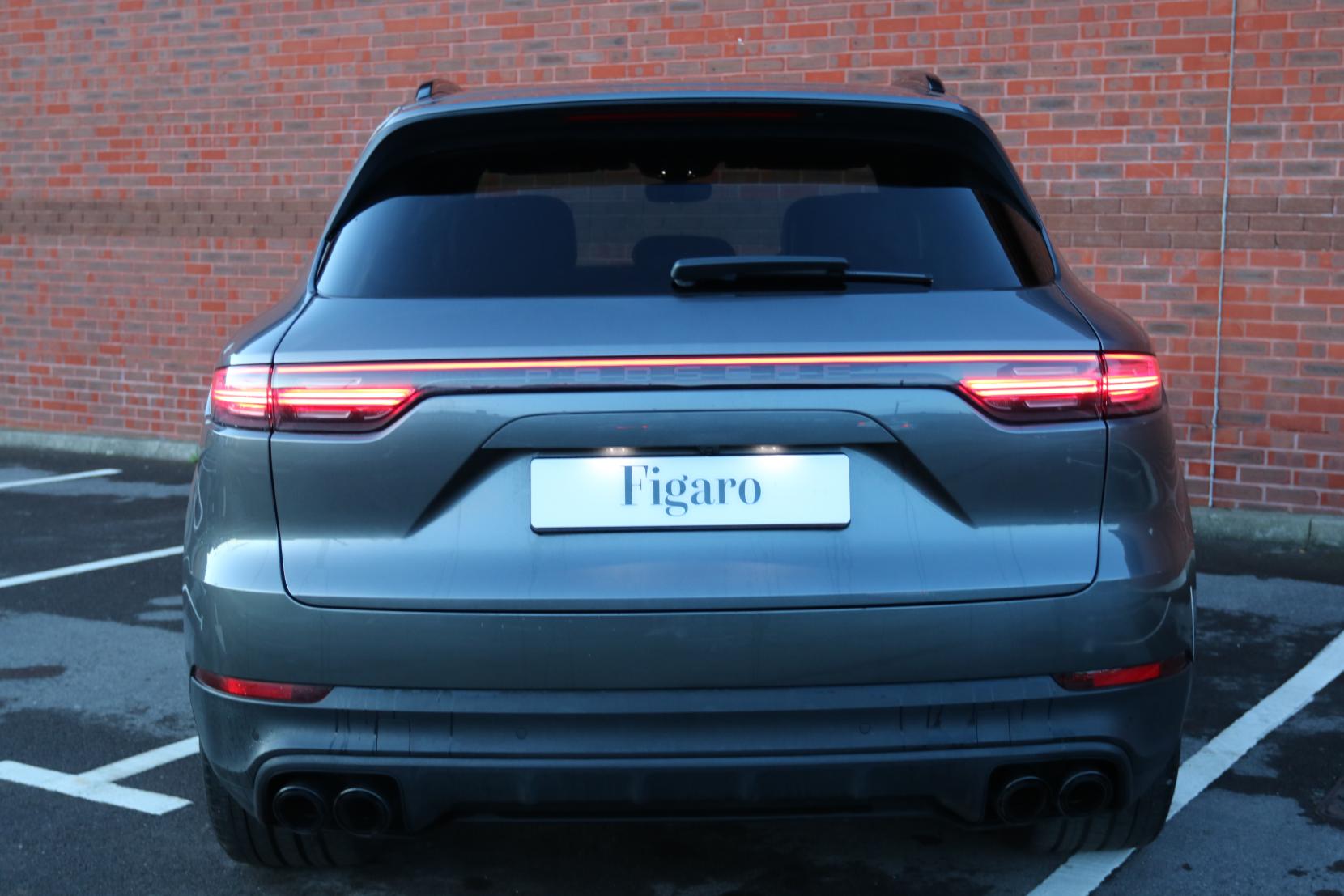 Porsche Cayenne 3.0T V6 SUV 5dr Petrol TiptronicS 4WD Euro 6 (s/s) (340 ps)