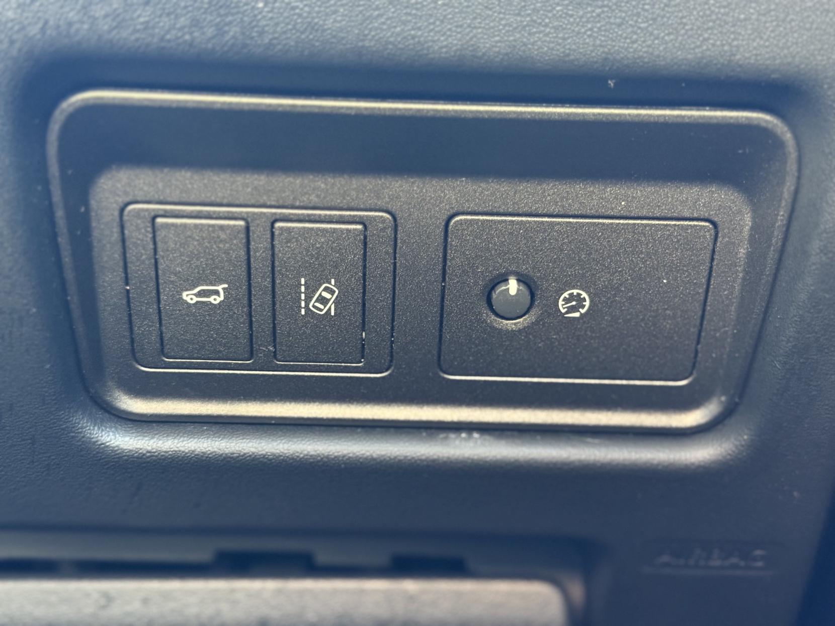 Land Rover Range Rover Evoque 2.0 TD4 Landmark SUV 5dr Diesel Auto 4WD Euro 6 (s/s) (180 ps)