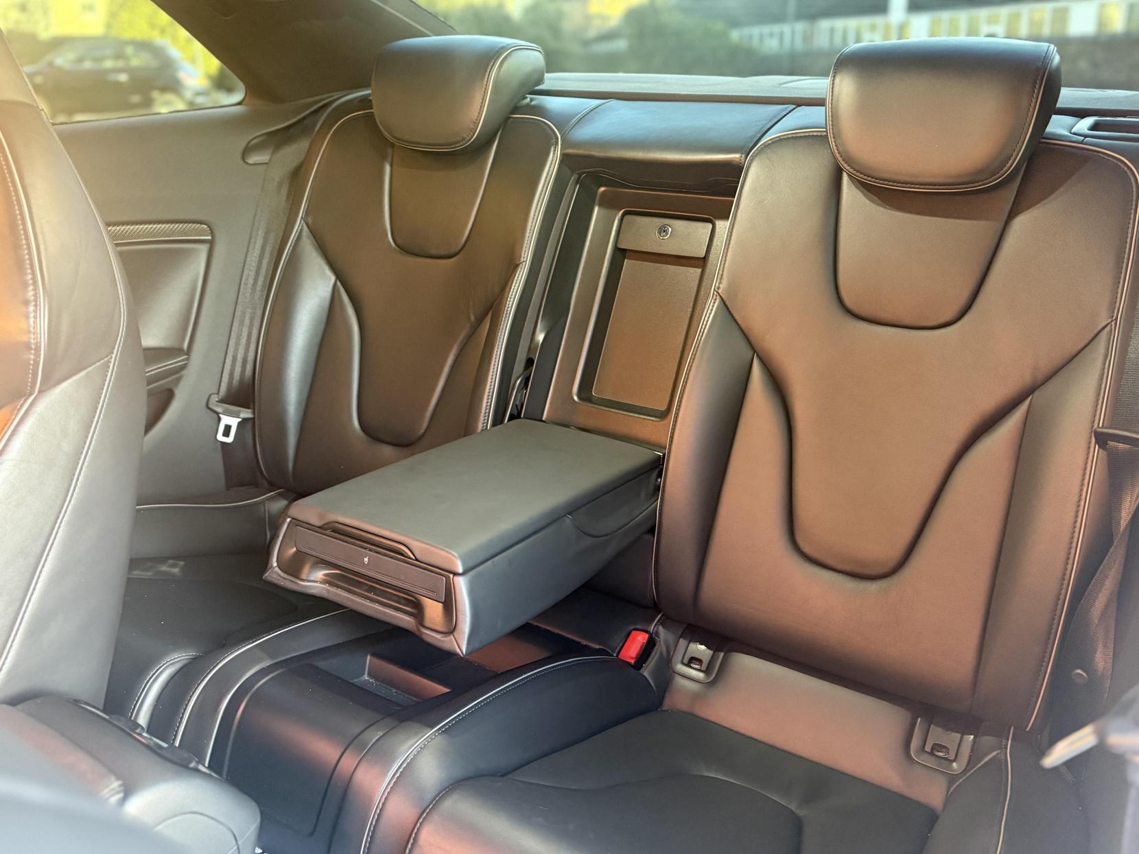 Audi RS5 4.2 FSI V8 Coupe 2dr Petrol S Tronic quattro Euro 5 (450 ps)