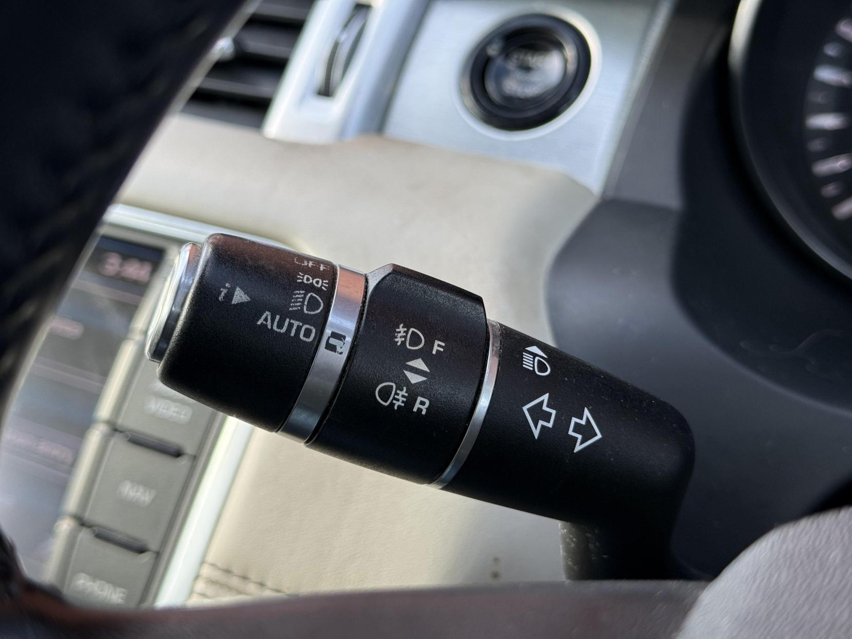 Land Rover Range Rover Evoque 2.2 SD4 Prestige SUV 5dr Diesel Manual 4WD Euro 5 (s/s) (190 ps)