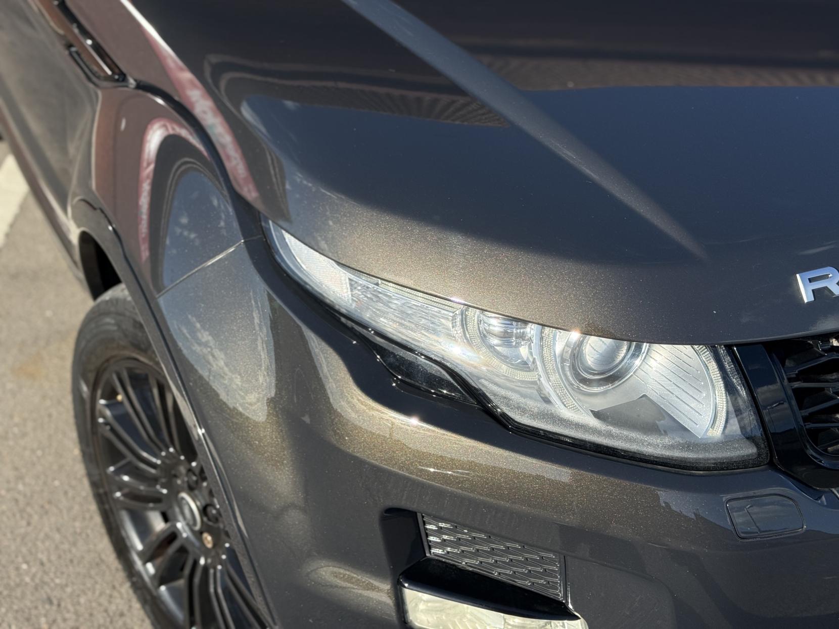 Land Rover Range Rover Evoque 2.2 SD4 Prestige SUV 5dr Diesel Manual 4WD Euro 5 (s/s) (190 ps)