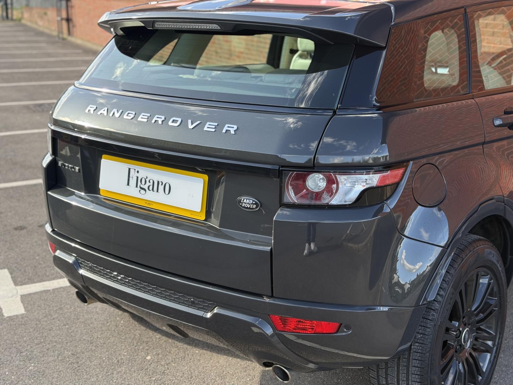 Land Rover Range Rover Evoque 2.2 SD4 Prestige SUV 5dr Diesel Manual 4WD Euro 5 (s/s) (190 ps)