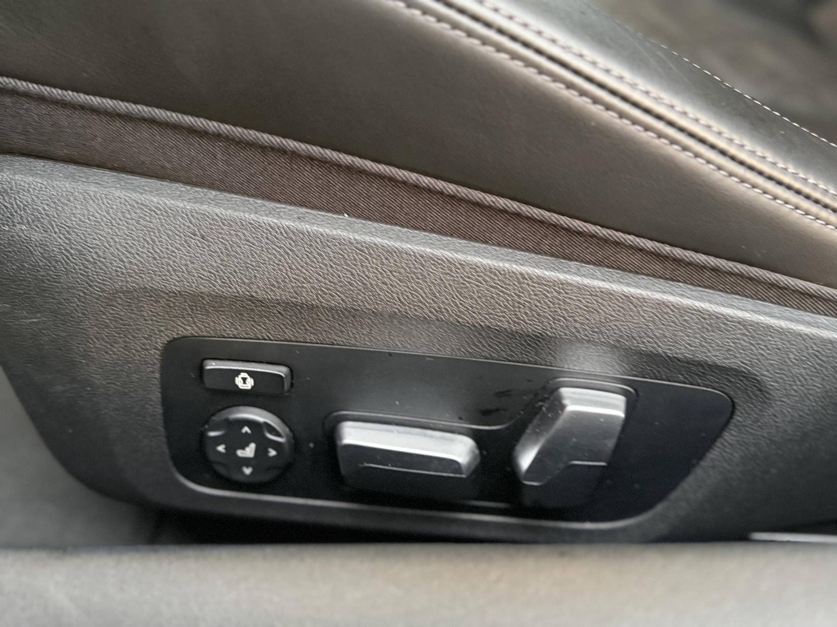 BMW M8 4.4i V8 Competition Coupe 2dr Petrol Steptronic 4WD Euro 6 (s/s) (625 ps)