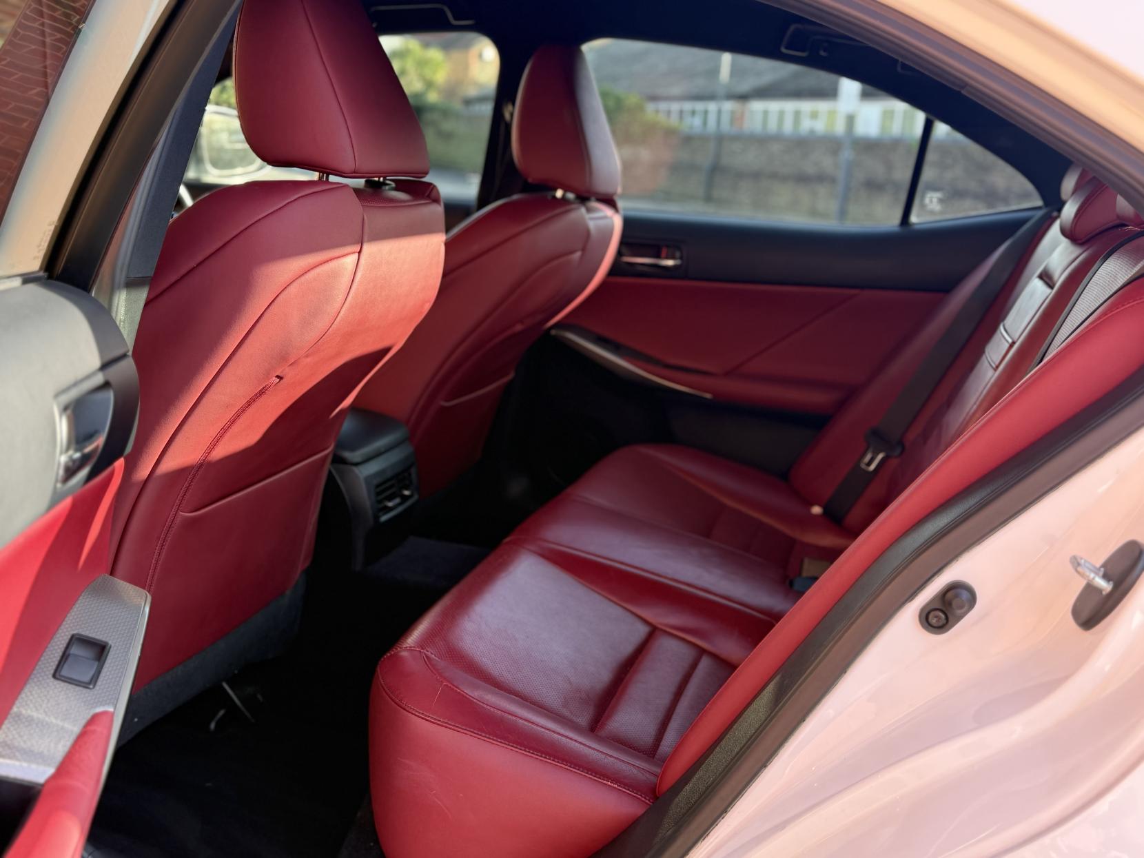 Lexus IS 2.5 300h F Sport Saloon 4dr Petrol Hybrid E-CVT Euro 5 (s/s) (223 ps)