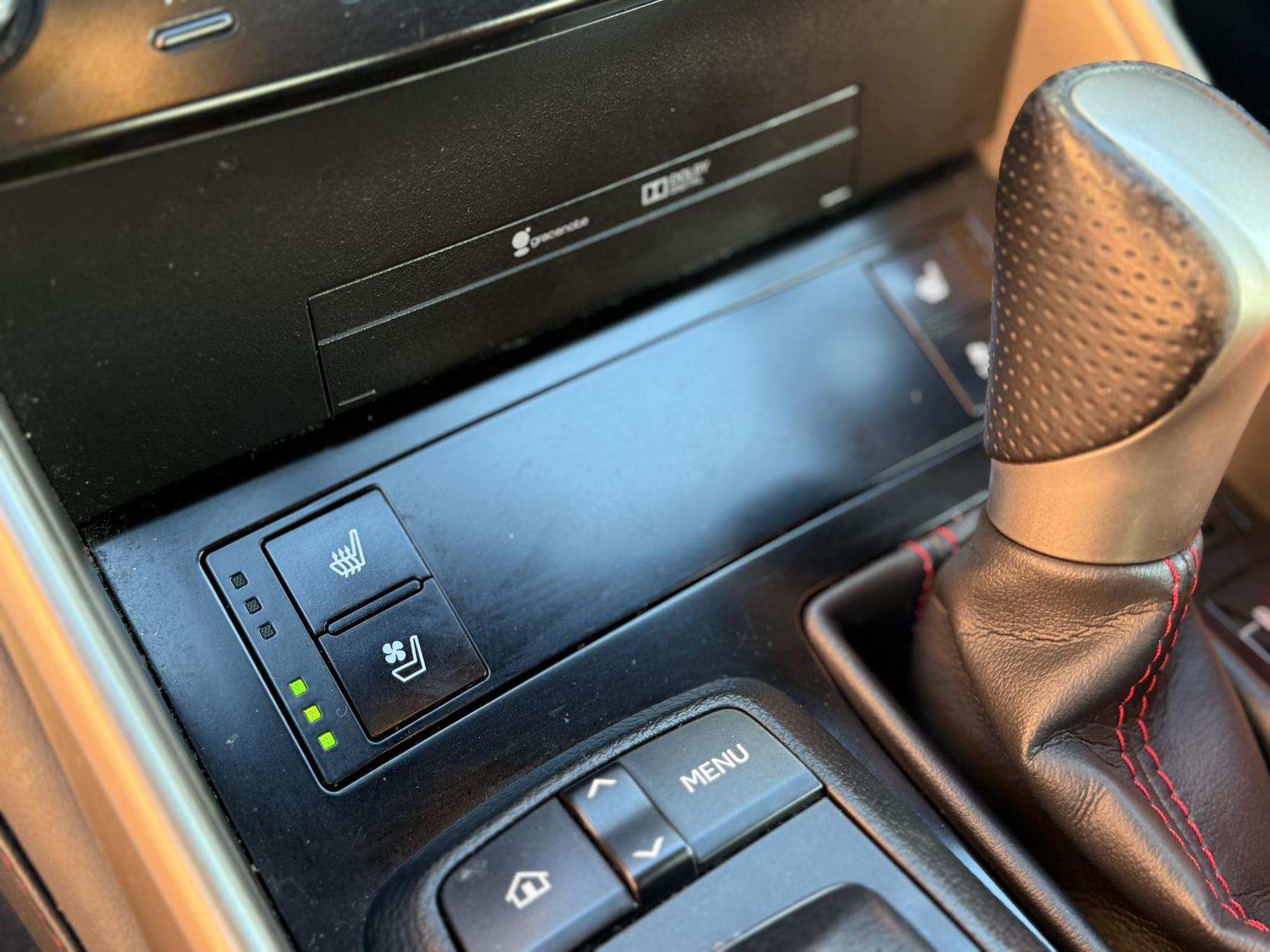 Lexus IS 2.5 300h F Sport Saloon 4dr Petrol Hybrid E-CVT Euro 5 (s/s) (223 ps)