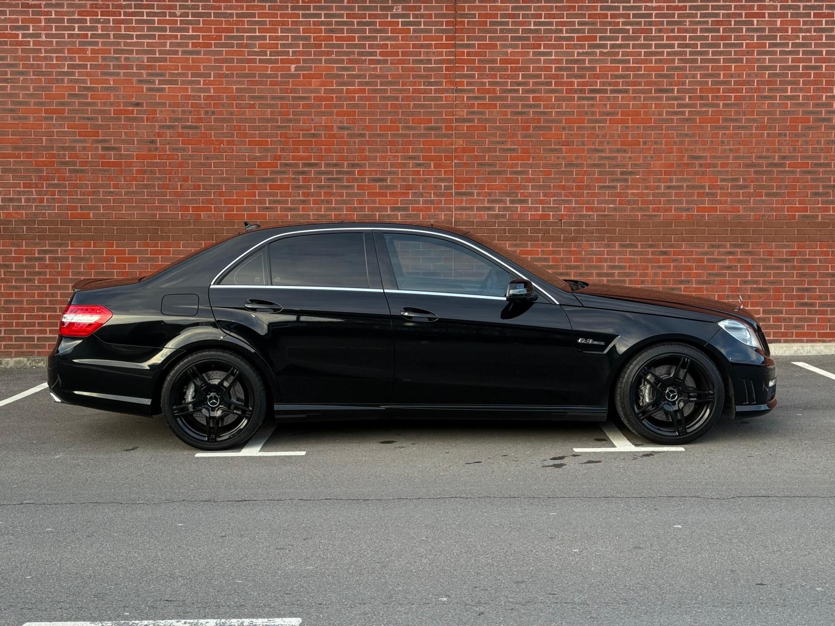 Mercedes-Benz E Class 6.2 E63 V8 AMG Saloon 4dr Petrol G-Tronic Euro 5 (525 ps)